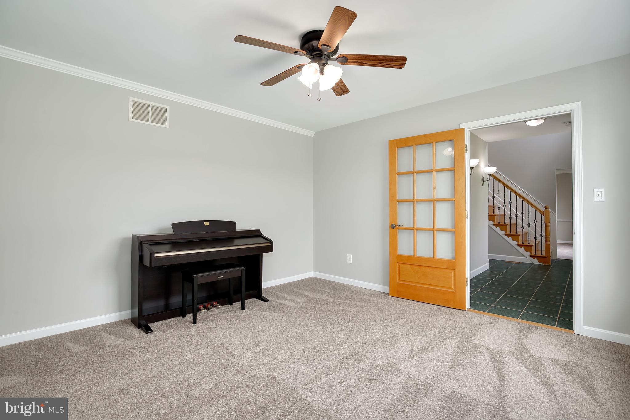 2670 Leslie Road Mount Airy, MD 21771 - Photo 7 of 42