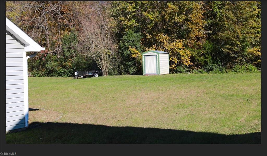 4713 Meadowcroft Road Greensboro, NC 27406 - Photo 4 of 15 Gallery Image 4