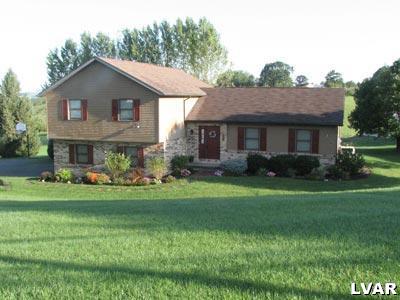 1525 Clearview Road Coplay, PA 18037 - Photo 1 of 25 front of house