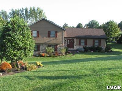 1525 Clearview Road Coplay, PA 18037 - Photo 2 of 25 front of house