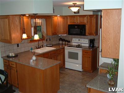 1525 Clearview Road Coplay, PA 18037 - Photo 6 of 25 Gallery Image 6