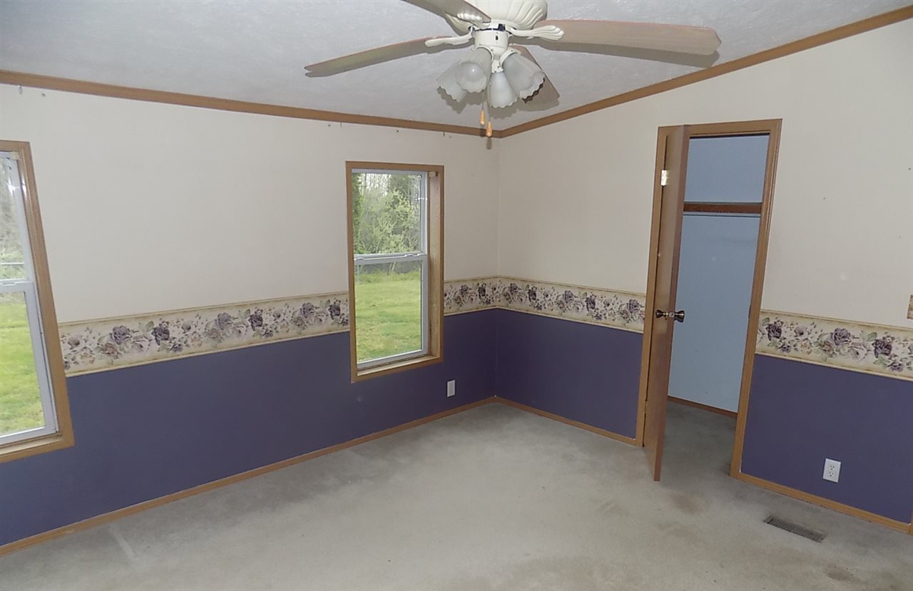 7905 Boyd Road Cannelton, IN 47520 - Photo 5 of 11 Gallery Image 5
