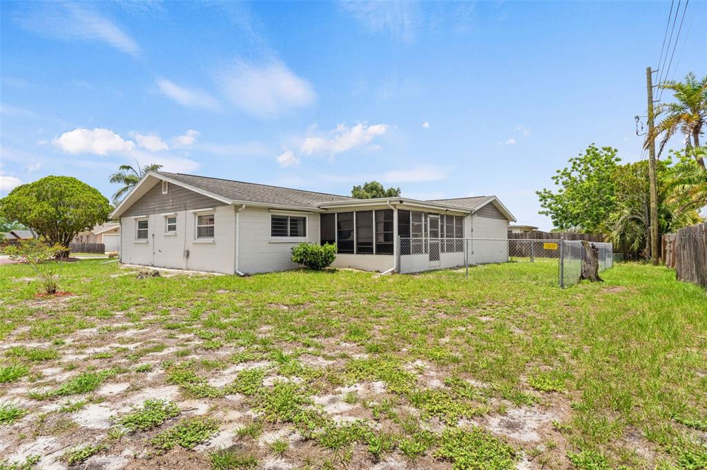 10730 Queens Road Port Richey, FL 34668 - Photo 35 of 39 Gallery Image 35