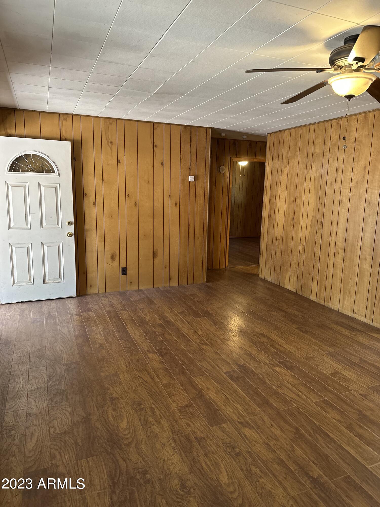 2838 Timber Trail Loop Overgaard, AZ 85933 - Photo 6 of 22 Livingroom