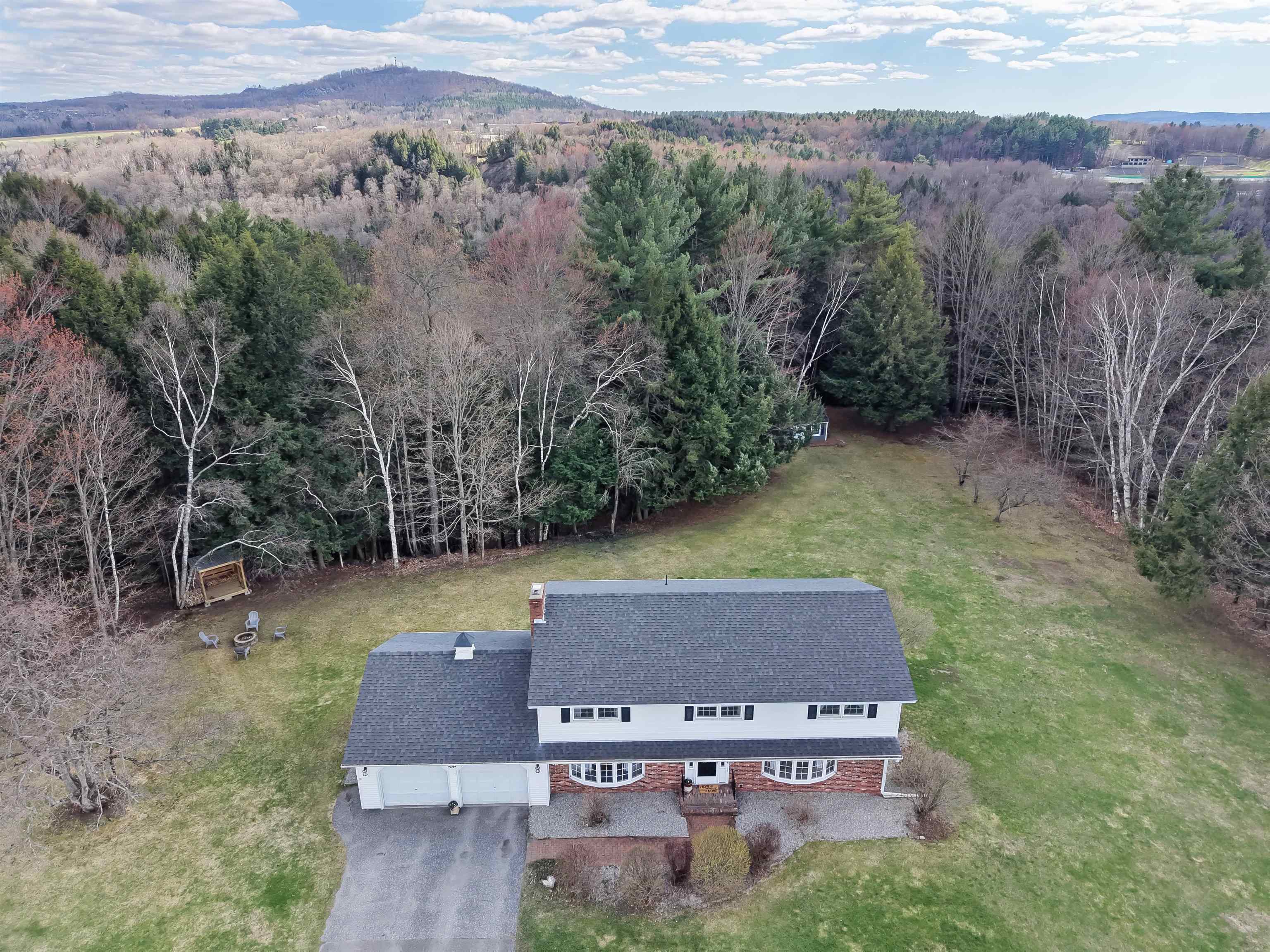 15 Ridgewood Terrace Barre Town, VT 05641 - Photo 3 of 60