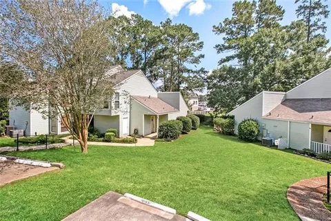 $209,900 | 16 Jacqueline Court, Unit 16, Mandeville, LA 70471