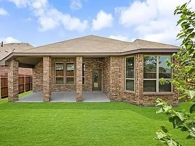 $2,750 | 429 Charles Street, Argyle, TX 76226