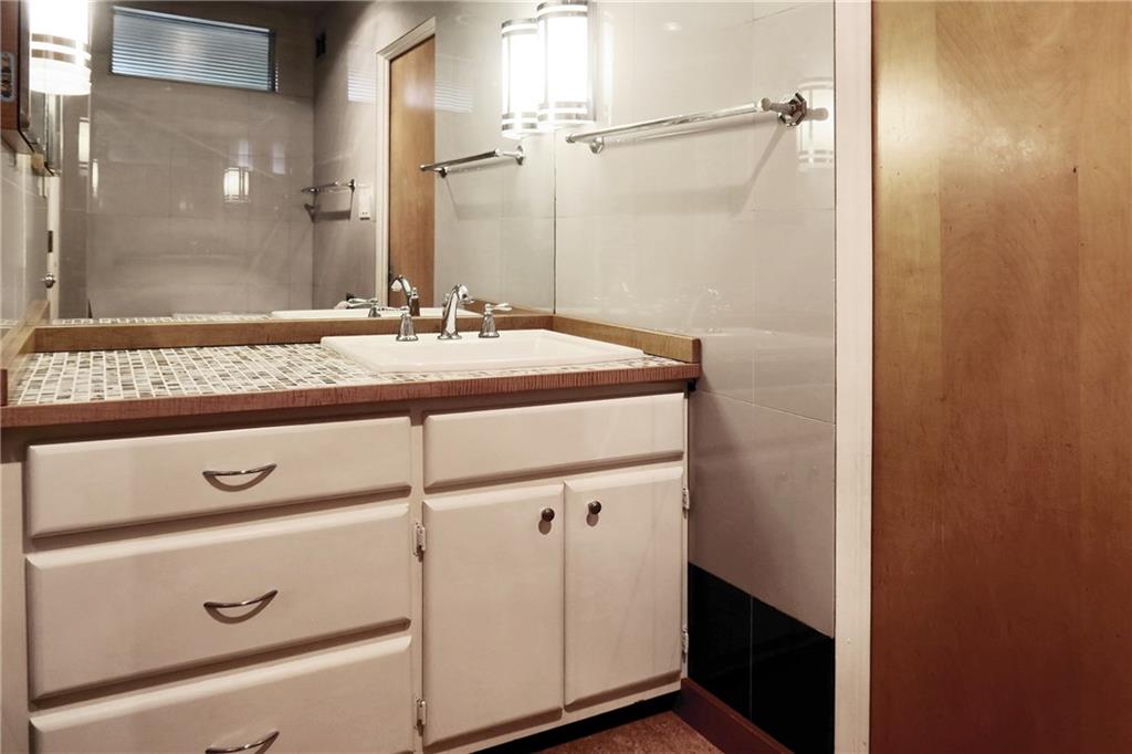 5 Holland Road Pittsburgh, PA 15235 - Photo 14 of 25 Master Bathroom Vanity