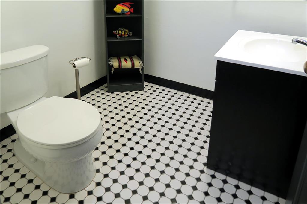 5 Holland Road Pittsburgh, PA 15235 - Photo 20 of 25 Lower Level Half-Bath