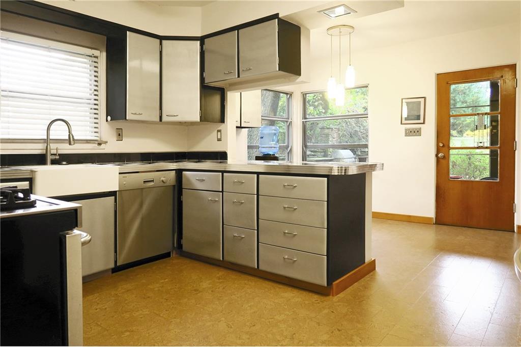 5 Holland Road Pittsburgh, PA 15235 - Photo 8 of 25 Eat-In Kitchen: 14x18. Cork flooring. Back door goes to Screened-In Porch.