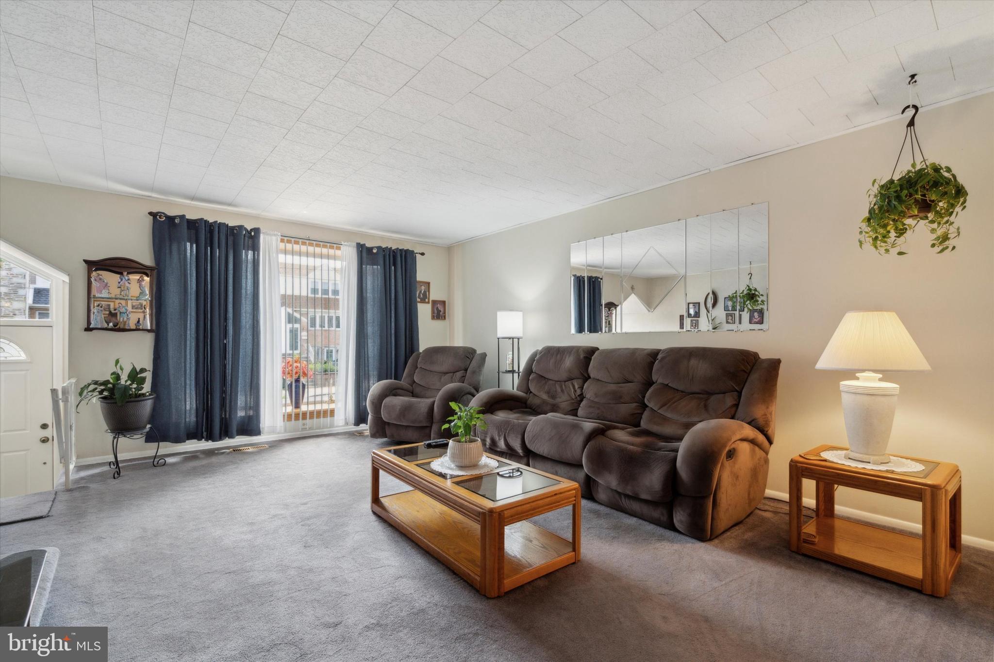 10840 Harrow Road Philadelphia, PA 19154 - Photo 4 of 35