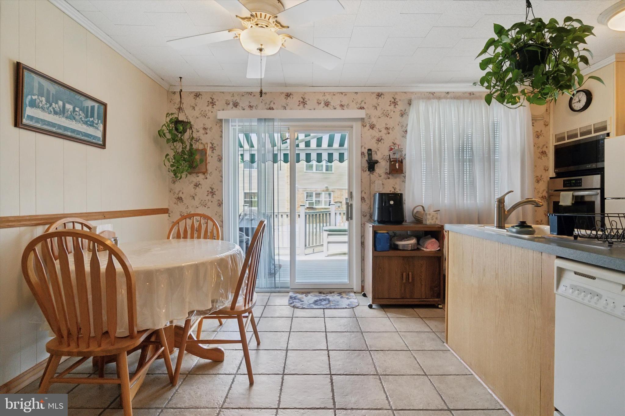 10840 Harrow Road Philadelphia, PA 19154 - Photo 10 of 35