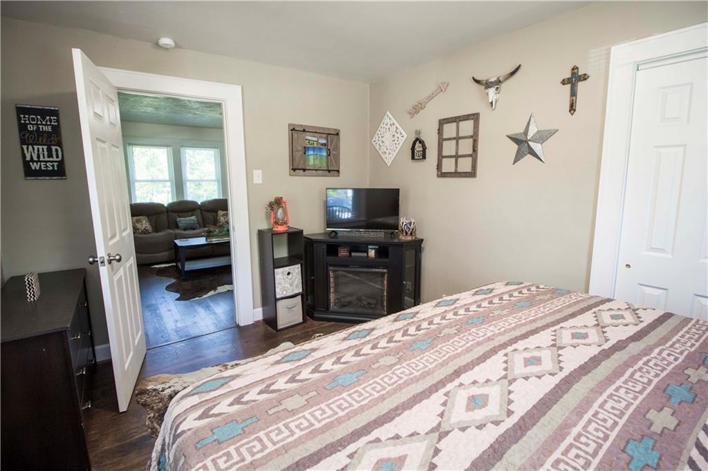 2889 Valley Grove Road Anderson, IN 46017 - Photo 5 of 41
