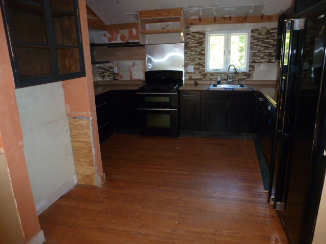 259 Hampstead Road Derry, NH 03038 - Photo 20 of 40