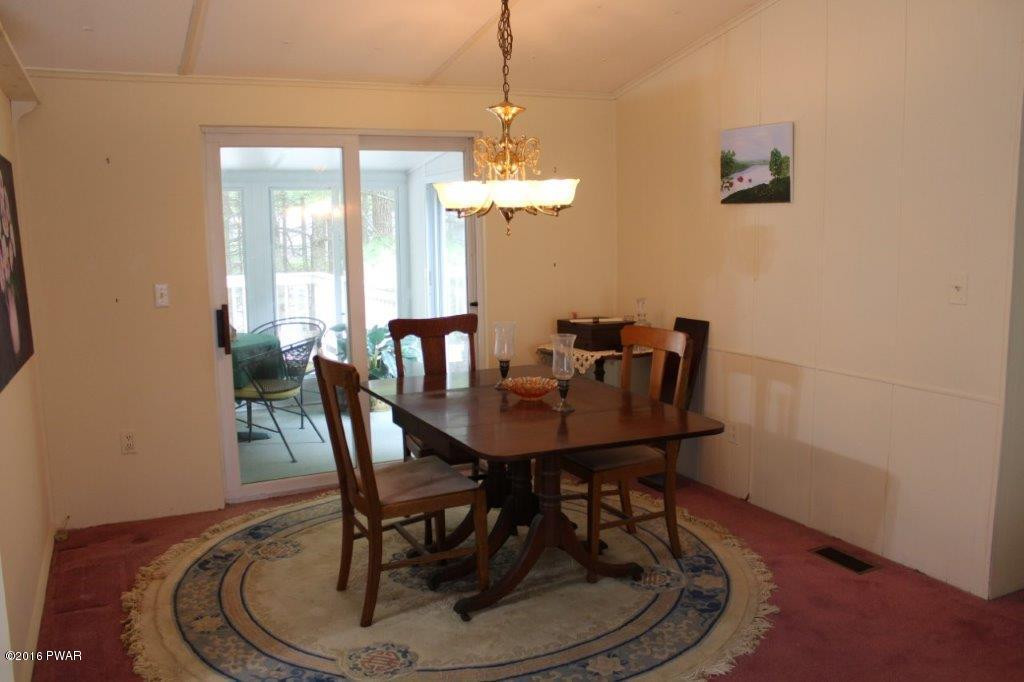 112 Mountain Springs Road Milford, PA 18337 - Photo 23 of 31 dining room