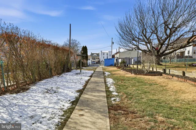 $155,000 | 26 South East Street, Spring Grove, PA 17362