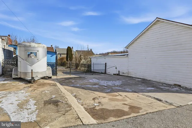 $155,000 | 26 South East Street, Spring Grove, PA 17362