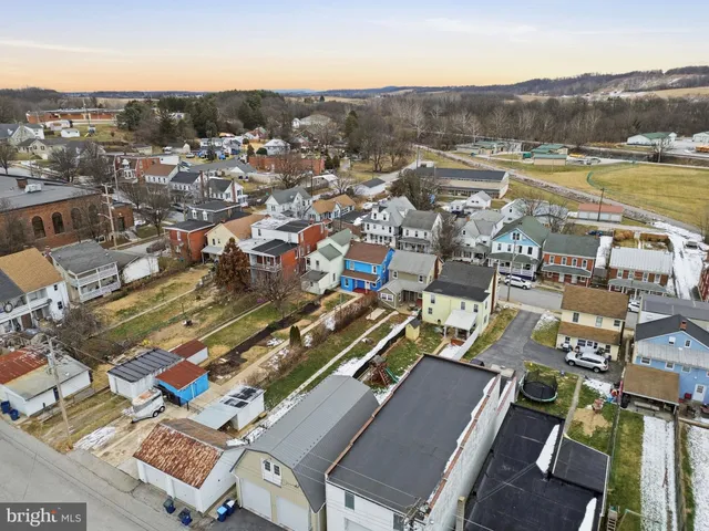 $155,000 | 26 South East Street, Spring Grove, PA 17362