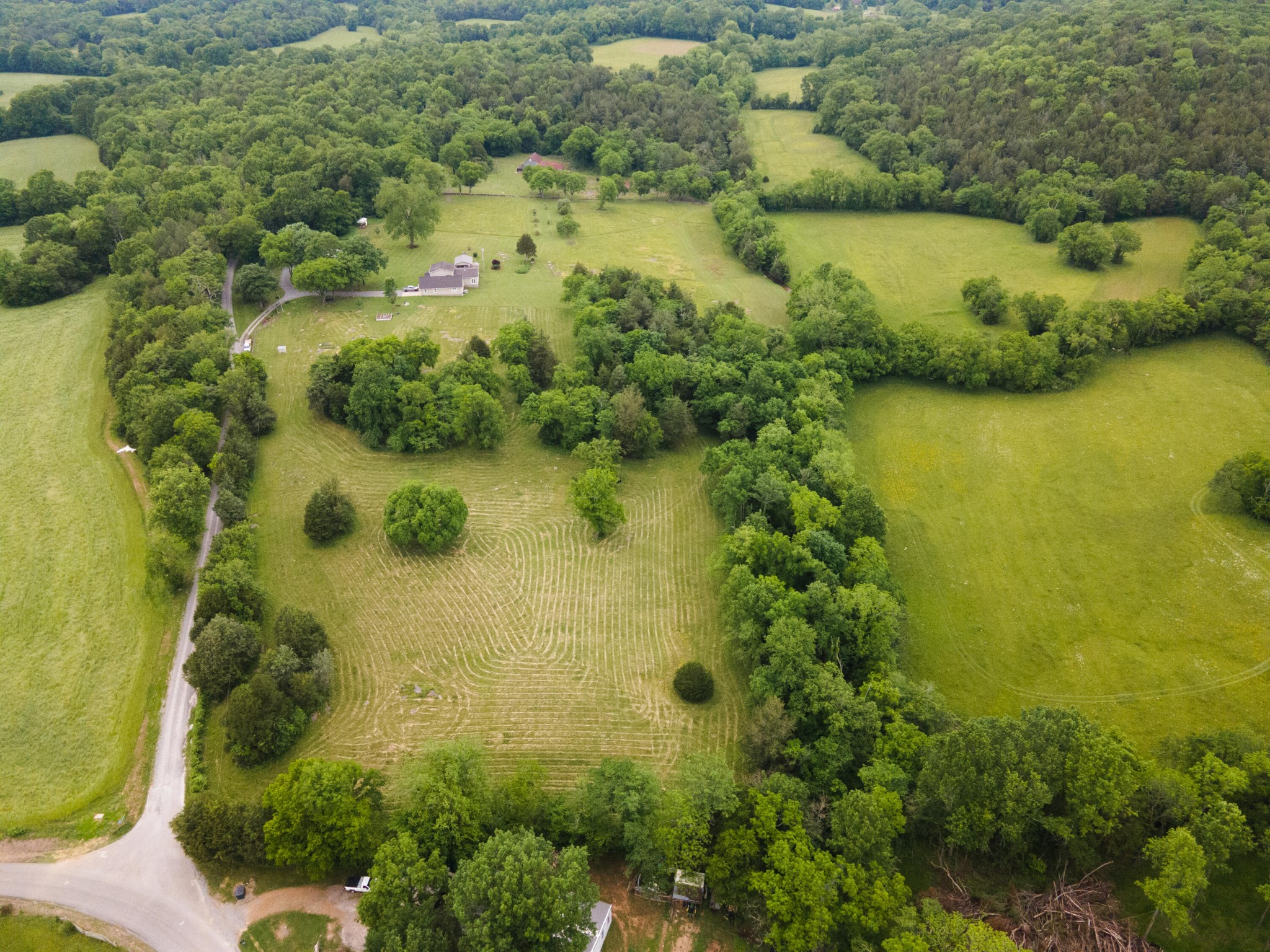 29 Roger Monk Road Petersburg, TN 37144 - Photo 17 of 94 a view of a lake with a houses
