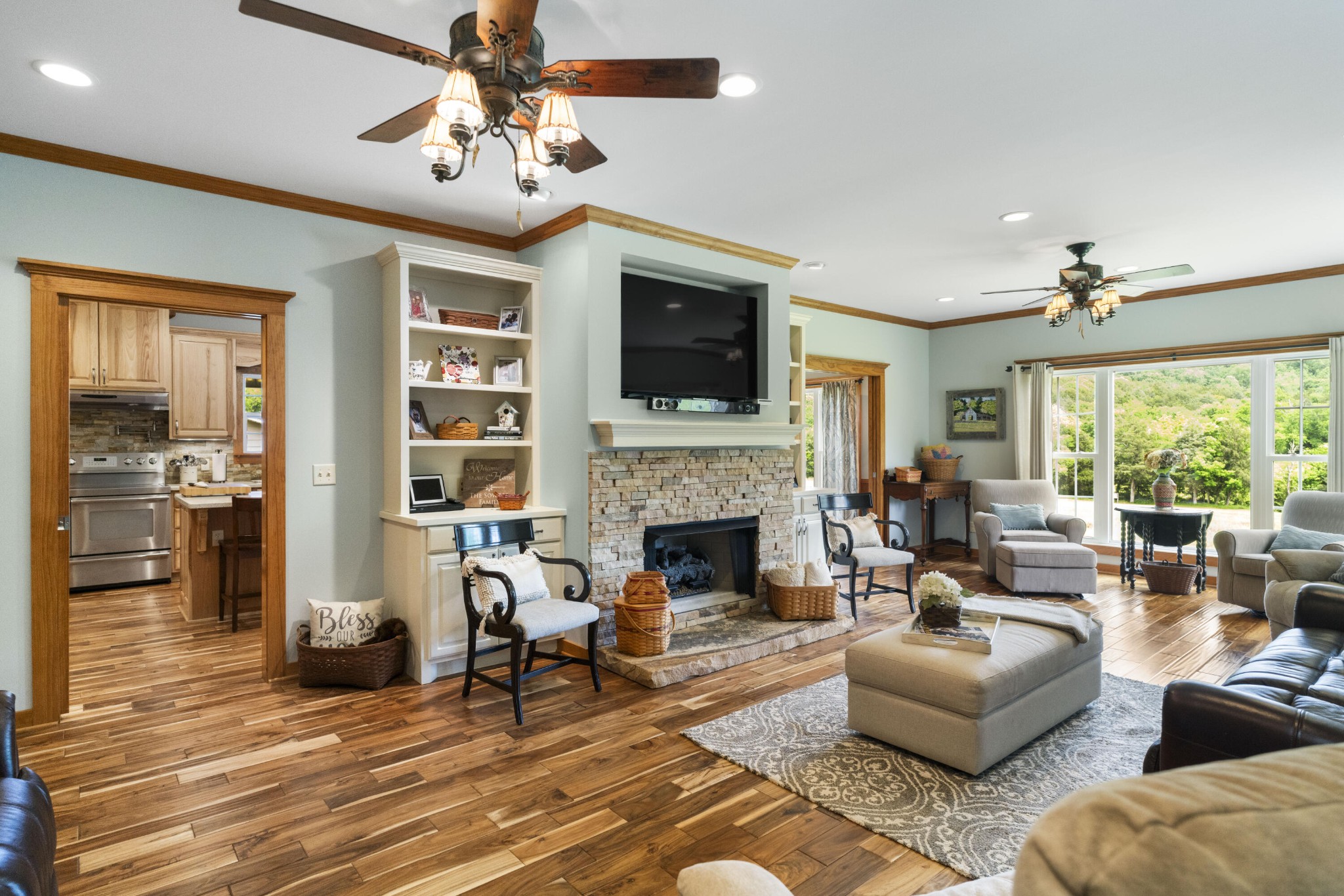29 Roger Monk Road Petersburg, TN 37144 - Photo 19 of 94 a living room with furniture a fireplace and a flat screen tv