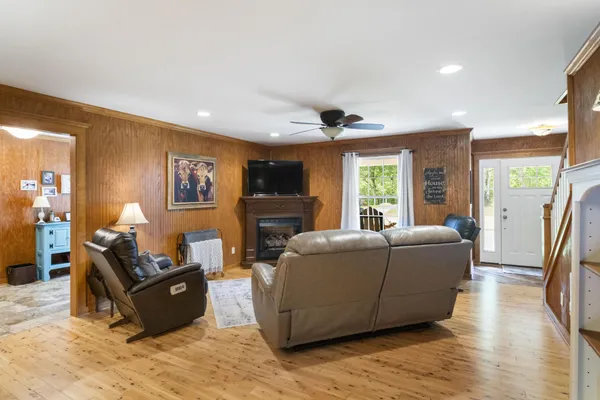 $2,796,000 | 29 Roger Monk Road, Petersburg, TN 37144