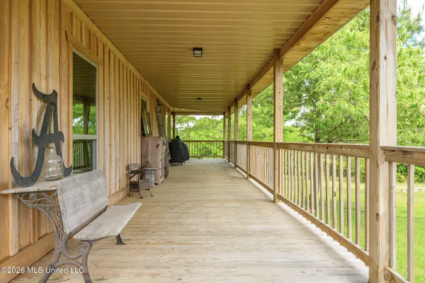 $699,900 | 3236 Fowl Road, Leakesville, MS 39451