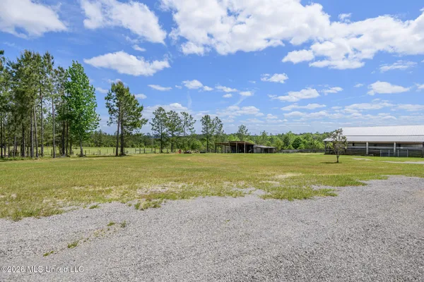 $699,900 | 3236 Fowl Road, Leakesville, MS 39451