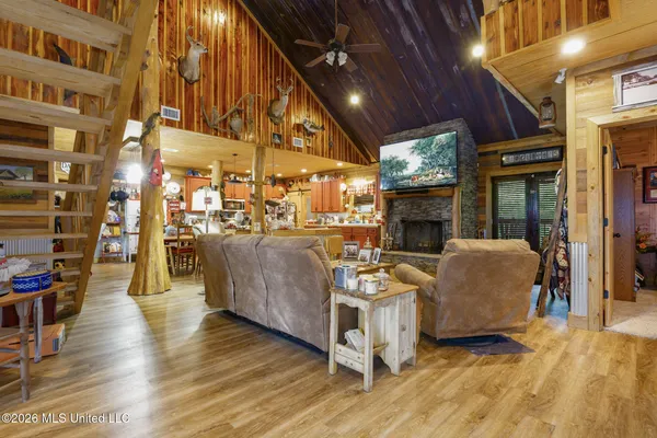 $699,900 | 3236 Fowl Road, Leakesville, MS 39451