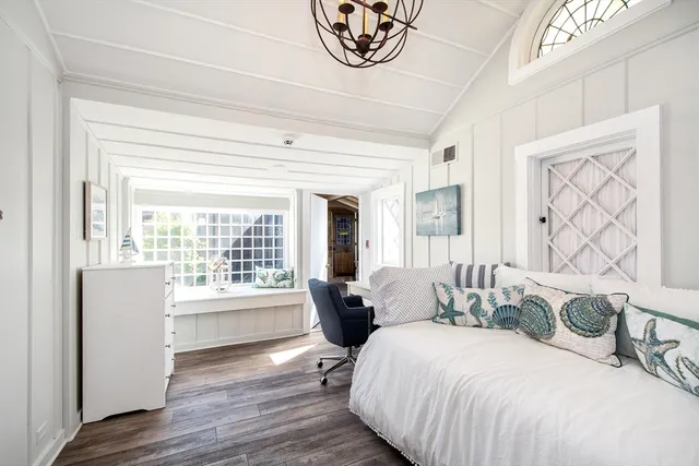 $30,000 | 19 Hobart Lane, Cohasset, MA 02025