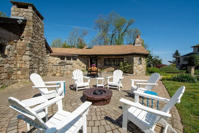 $30,000 | 19 Hobart Lane, Cohasset, MA 02025