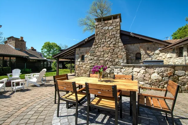 $30,000 | 19 Hobart Lane, Cohasset, MA 02025