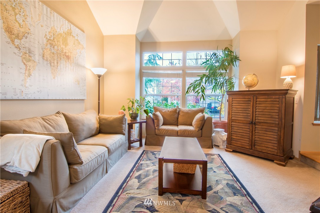 14729 Southeast 185th Place Renton, WA 98058 - Photo 2 of 19 Gallery Image 2