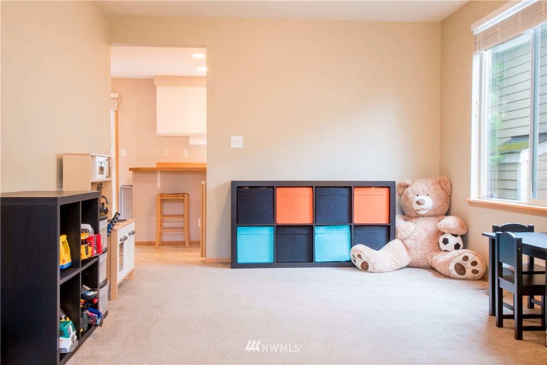 14729 Southeast 185th Place Renton, WA 98058 - Photo 3 of 19 Gallery Image 3