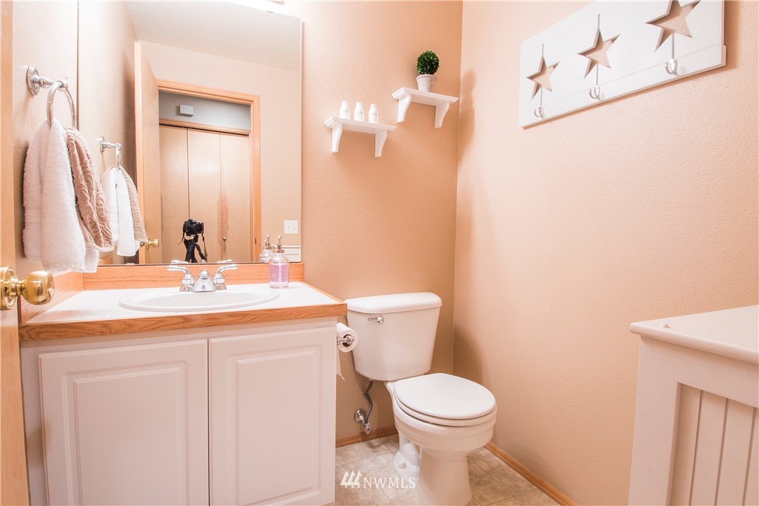 14729 Southeast 185th Place Renton, WA 98058 - Photo 8 of 19 Gallery Image 8