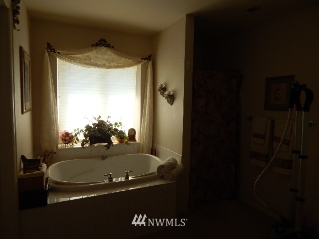 20107 27th Avenue Southeast Bothell, WA 98012 - Photo 9 of 14