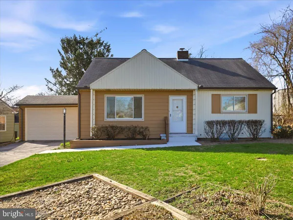 $250,000 | 906 Strock Drive, Chambersburg, PA 17202