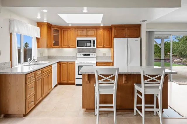 $799,000 | 13560 Avenida Del Charro, El Cajon, CA 92021