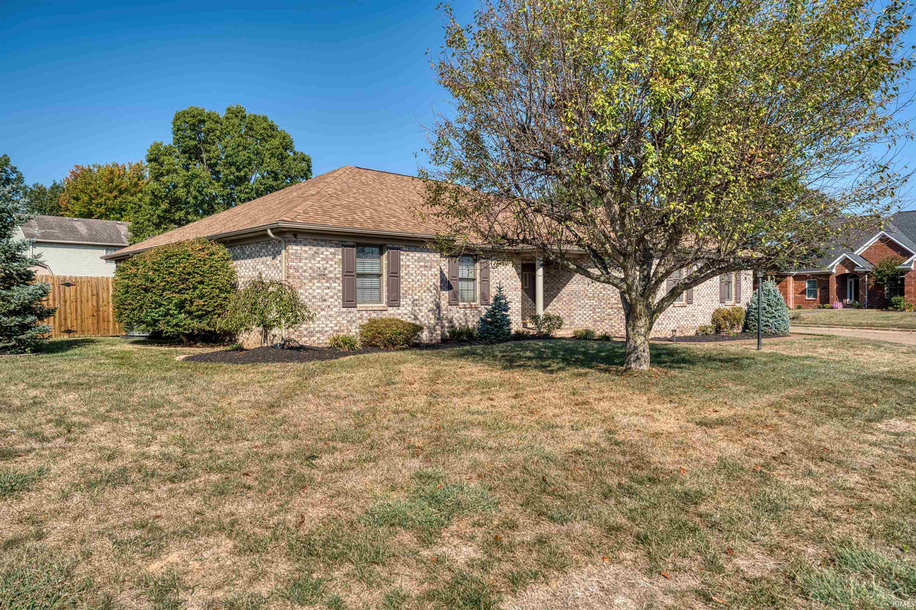 6655 Oak View Court Newburgh, IN 47630 - Photo 2 of 24