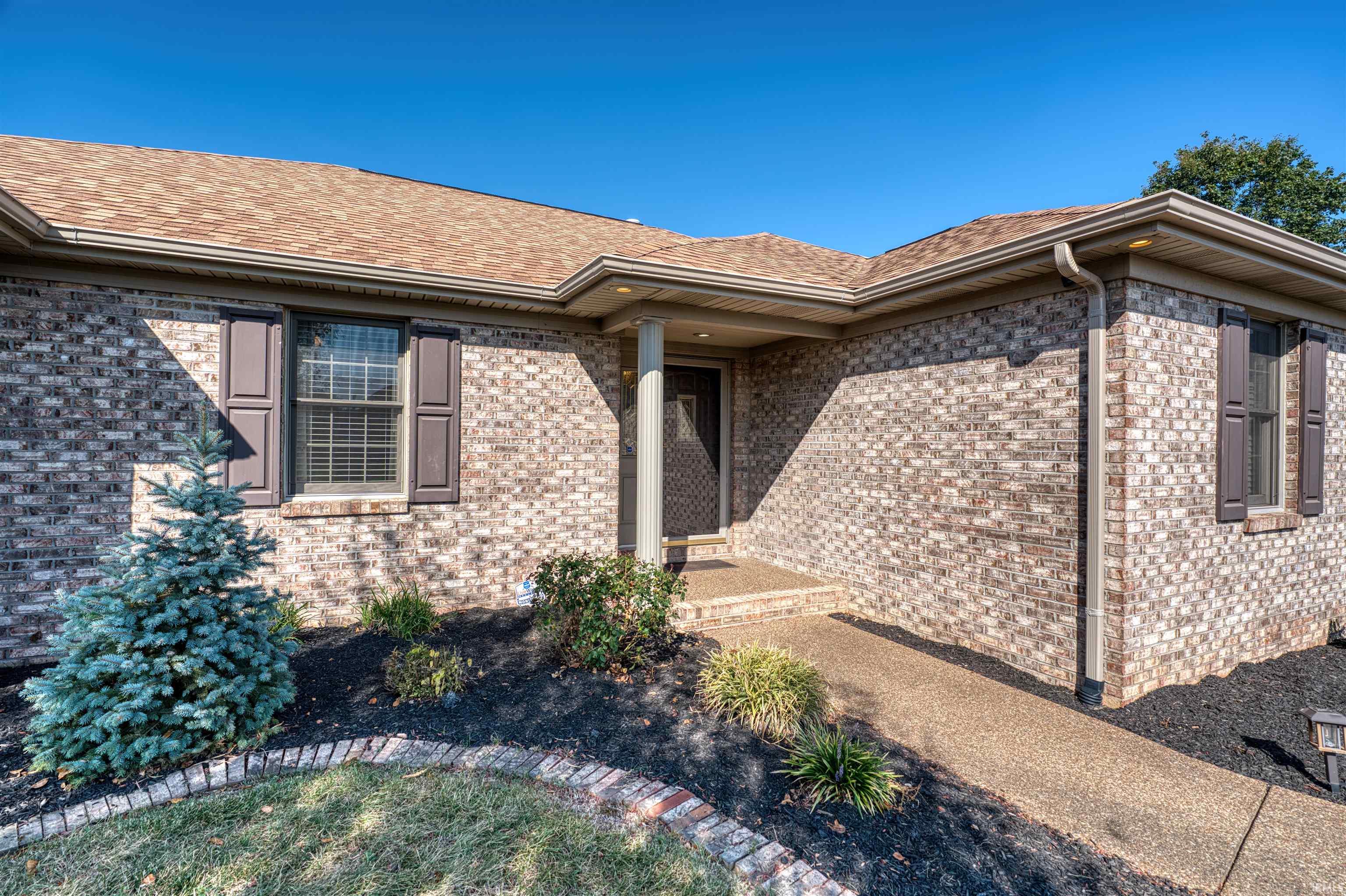 6655 Oak View Court Newburgh, IN 47630 - Photo 3 of 24