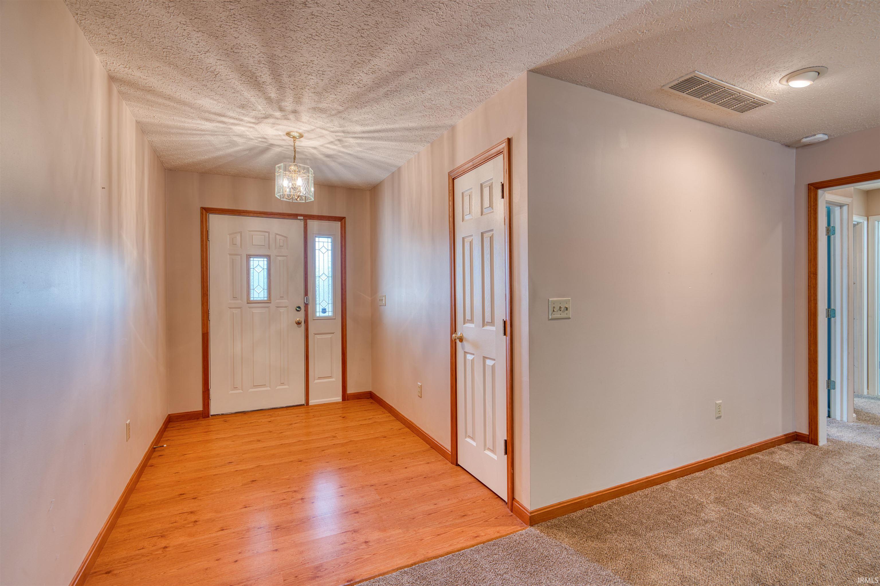 6655 Oak View Court Newburgh, IN 47630 - Photo 5 of 24