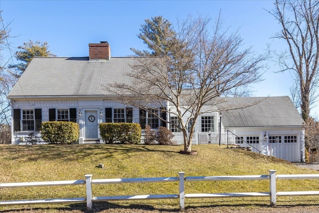 304 Dover Road Westwood, MA 02090 - Photo 1 of 42 Gallery Image 1