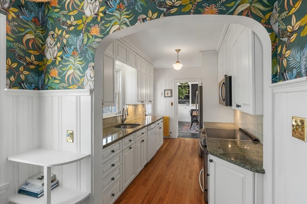 304 Dover Road Westwood, MA 02090 - Photo 13 of 42 Gallery Image 13
