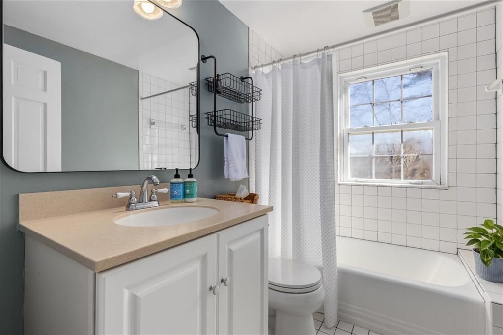304 Dover Road Westwood, MA 02090 - Photo 20 of 42 Gallery Image 20