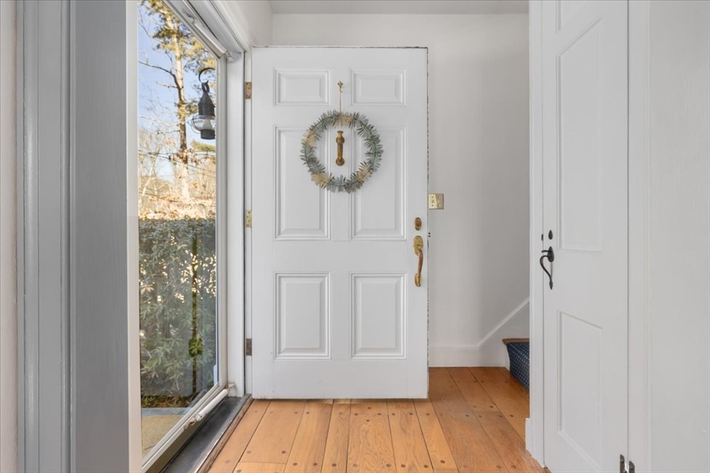 304 Dover Road Westwood, MA 02090 - Photo 4 of 42 Gallery Image 4