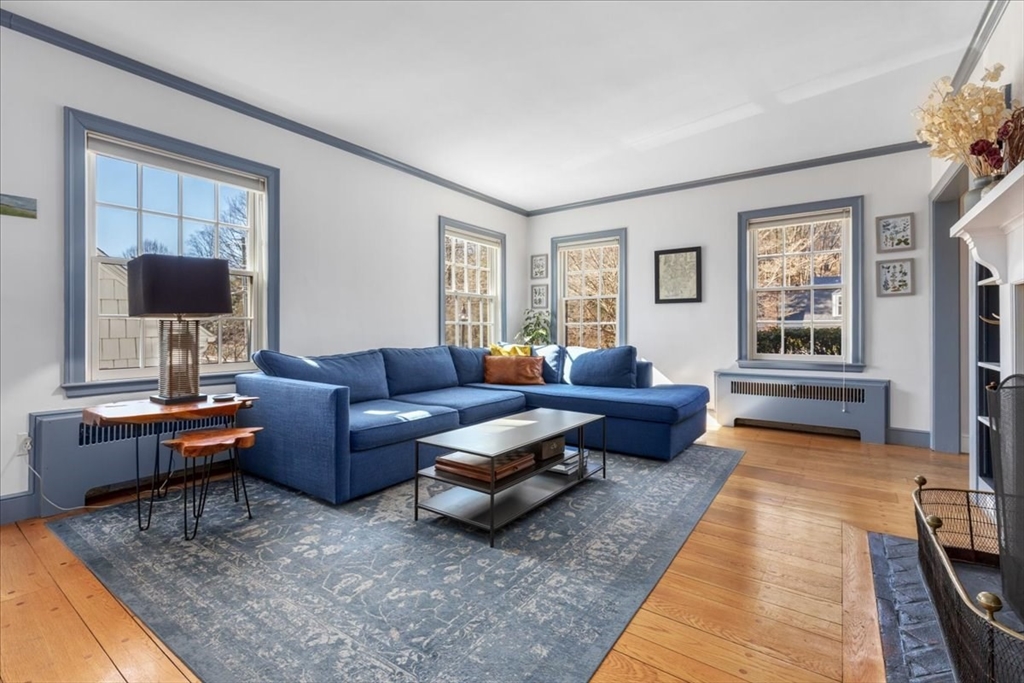 304 Dover Road Westwood, MA 02090 - Photo 5 of 42 Gallery Image 5