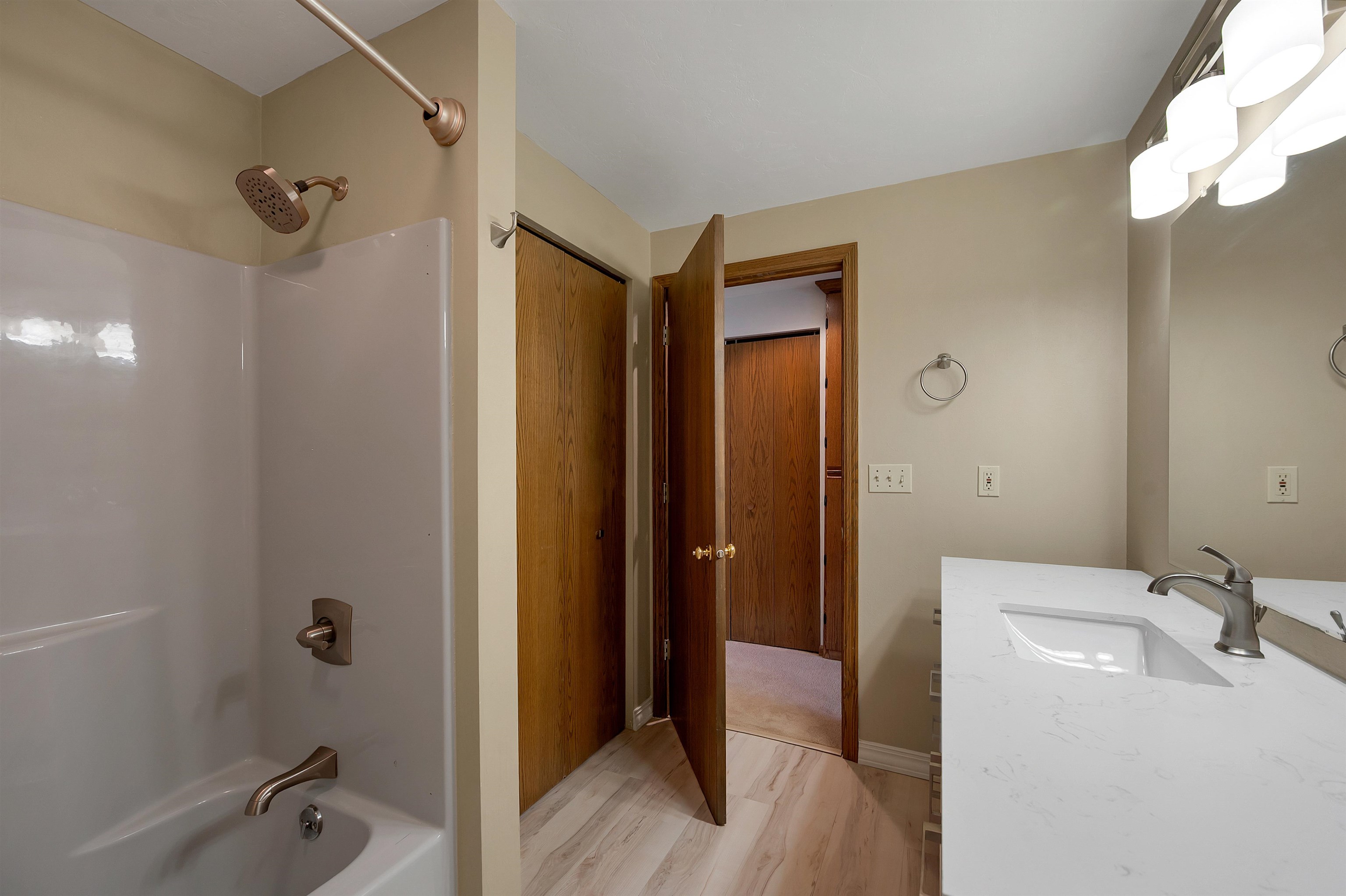2228 Lost Dauphin Road De Pere, WI 54115 - Photo 33 of 54