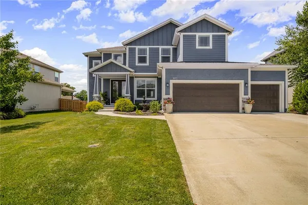 $660,000 | 16972 South Hunter Street, Olathe, KS 66062