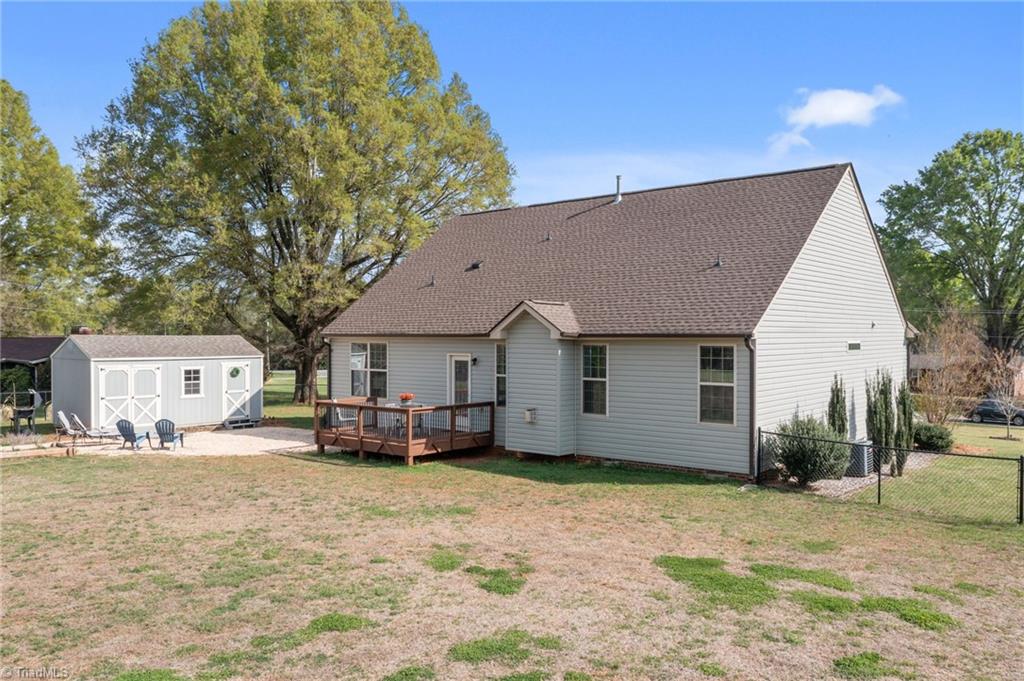 1969 Bellemont-Alamance Road Burlington, NC 27215 - Photo 5 of 39