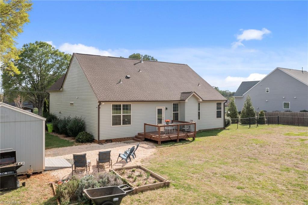 1969 Bellemont-Alamance Road Burlington, NC 27215 - Photo 6 of 39
