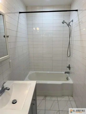 $3,150 | 107 Parkway Avenue, Ewing, NJ 08618